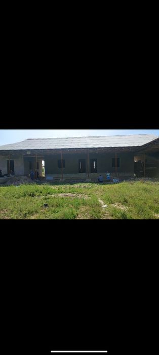 Uy sotiladi zarbdor maxallasida