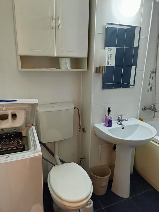 Proprietar închiriez garsonieră