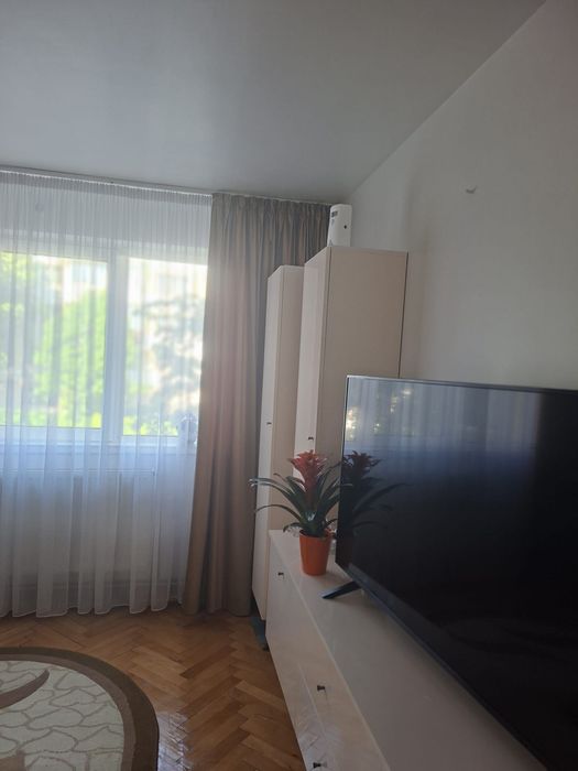 Apartament 3 camere , et 1 , aleea teilor , se vinde cu tot ce este in el , 0763607058
