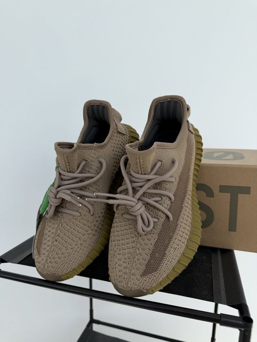 Adidasi yeezy 350