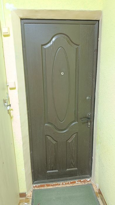 Сырткы темир капы сатылады