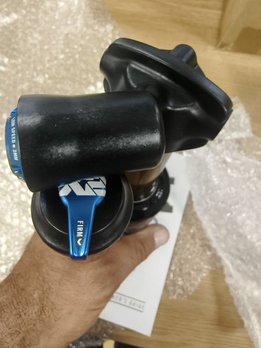 Заден амортисьор/Шок FOX Float X2 Factory 205x65mm Kashima Trunnion