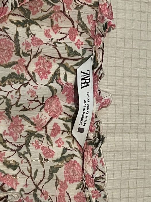 Rochie cu volane - Zara