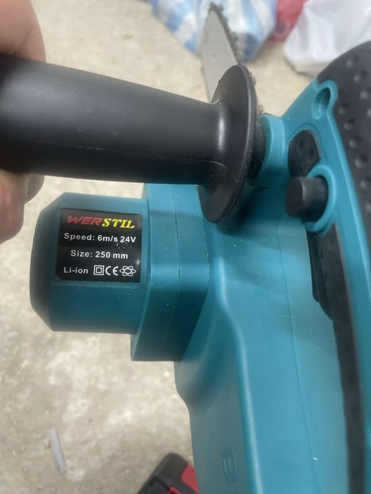 Резачка за дърва на батерии Werstil 30 см дъска