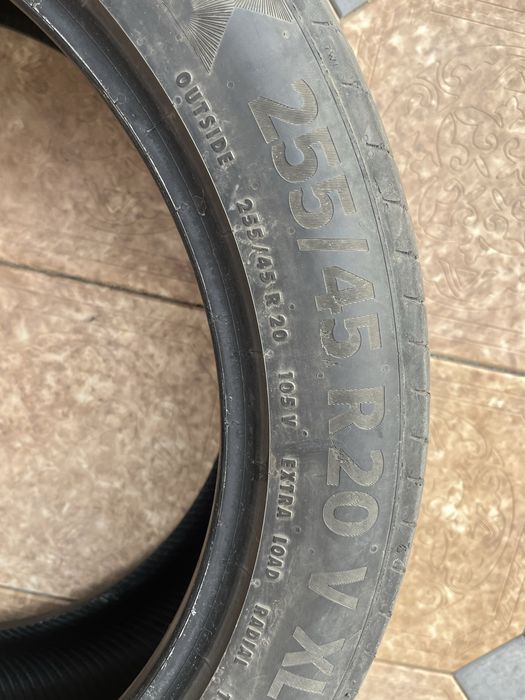 Продам резину 255*45*R20