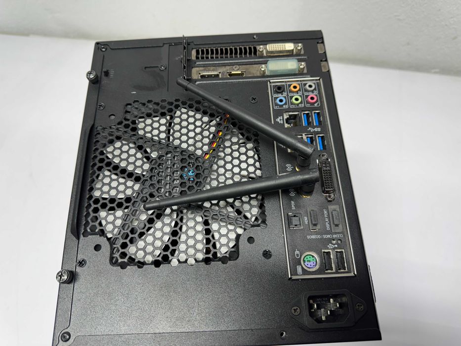Компютър - CPU i5 core 3.20ghz/RAM16GB/HDD 2TB/GPU AMD RADEON R-9200 R