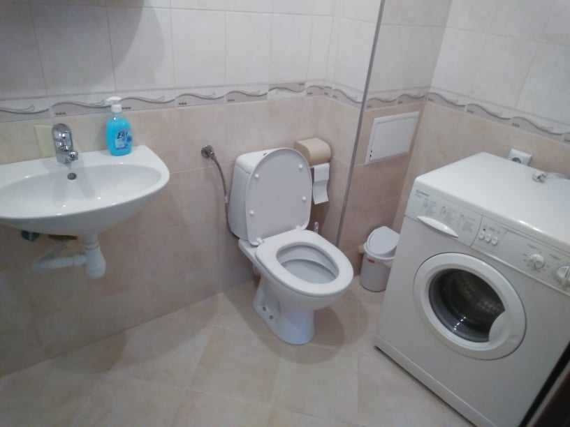 Дава се под наем Тристаен апартамент в Бургас, Славейков - 80 кв.м за 165.75 € - Снимка #3