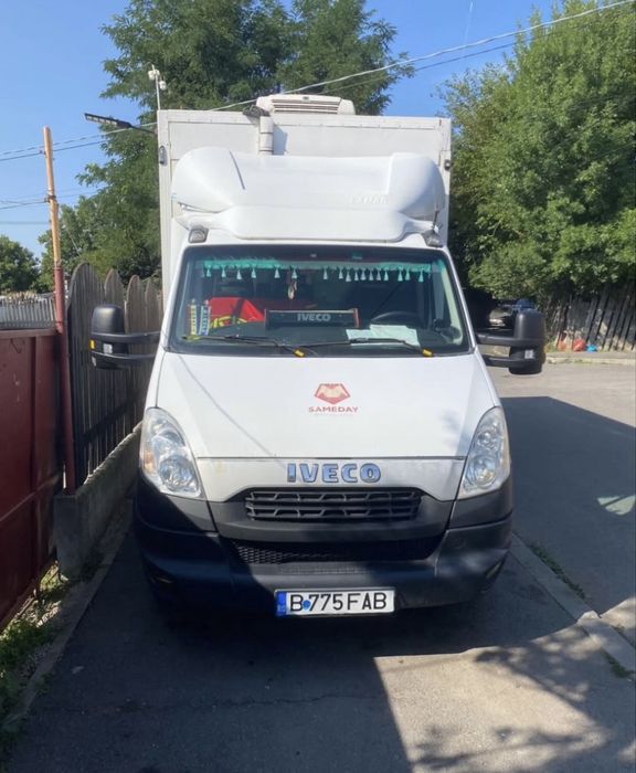 vand autoutilitare frigorifice de3,5 tone mercedes sprinter si iveco daily