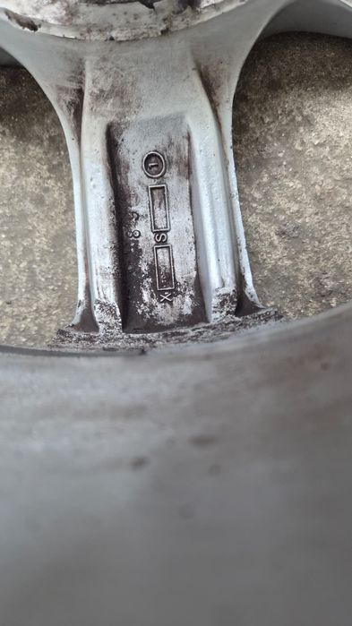 Гуми за джанти за Honda