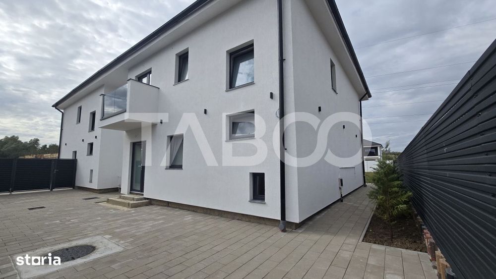 Casa de vanzare 4 camere 2 bai 380mp teren liber  2 parcari Selimbar