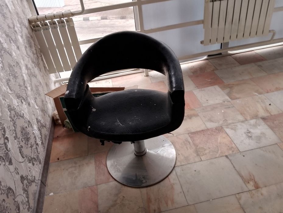 Ayollar saloni uchun mebel