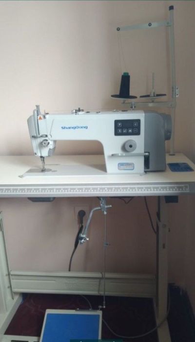 Tikuv mashinasi shanggong yengi 2 mata ishlatilgan yengide turipti