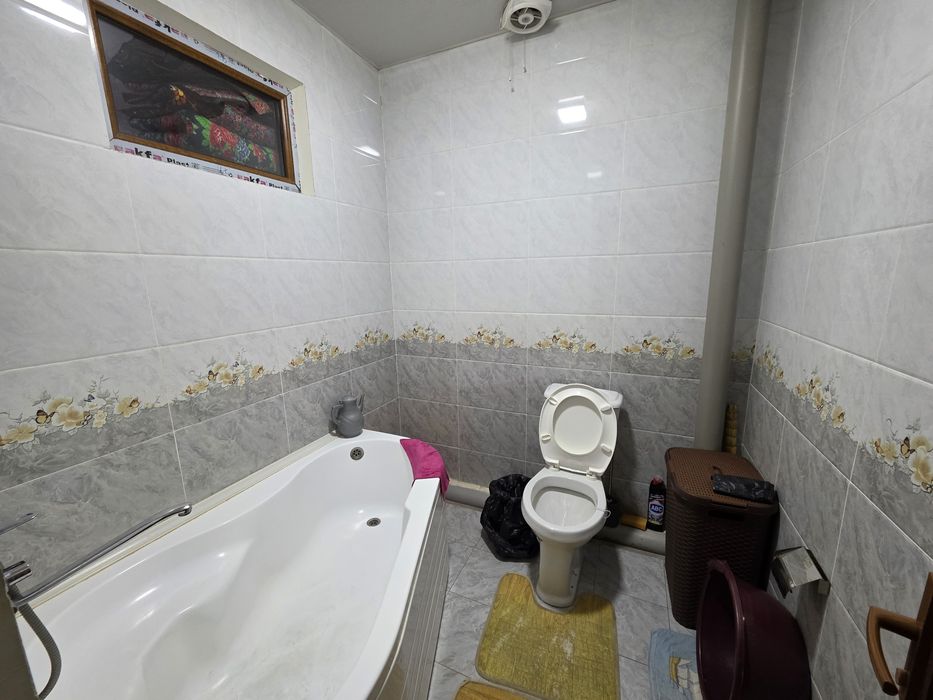 Фарғона шаҳар марказида 3 хоналик квартира ижарага берилади