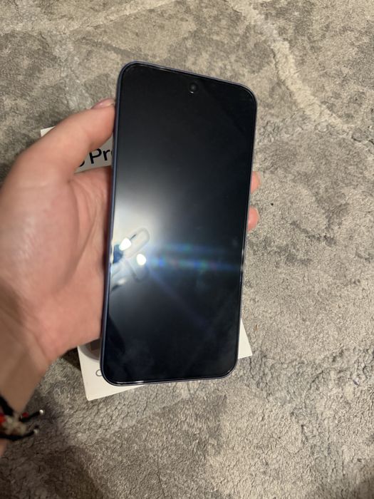 Продам смартфон Oppo A6 Pro