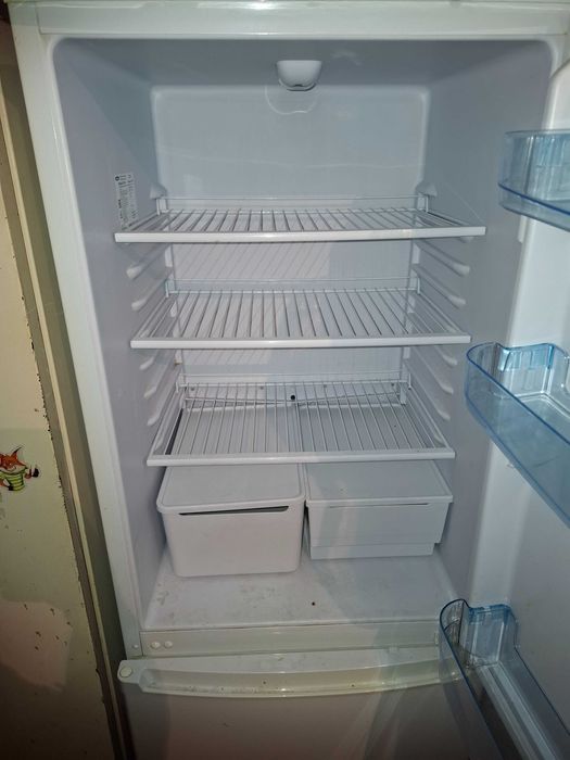 Продам холодильник бирюса