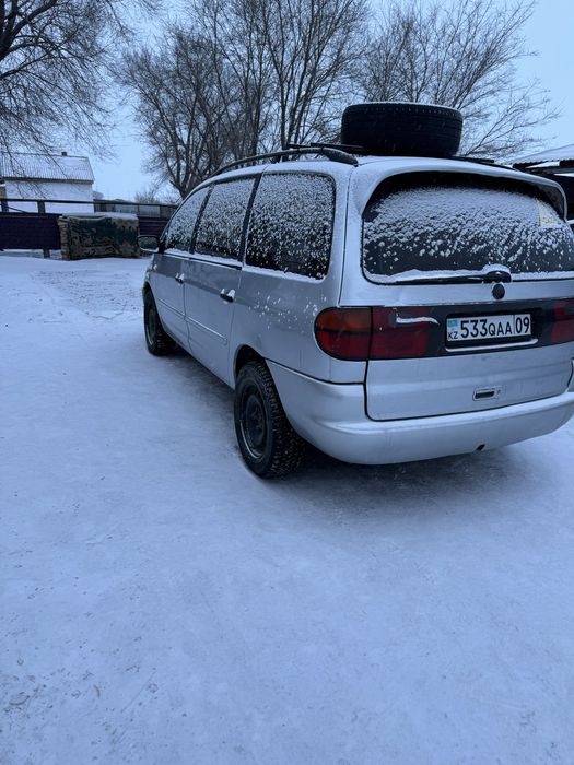 Шарань об 2.8 газ/ бензин автомат