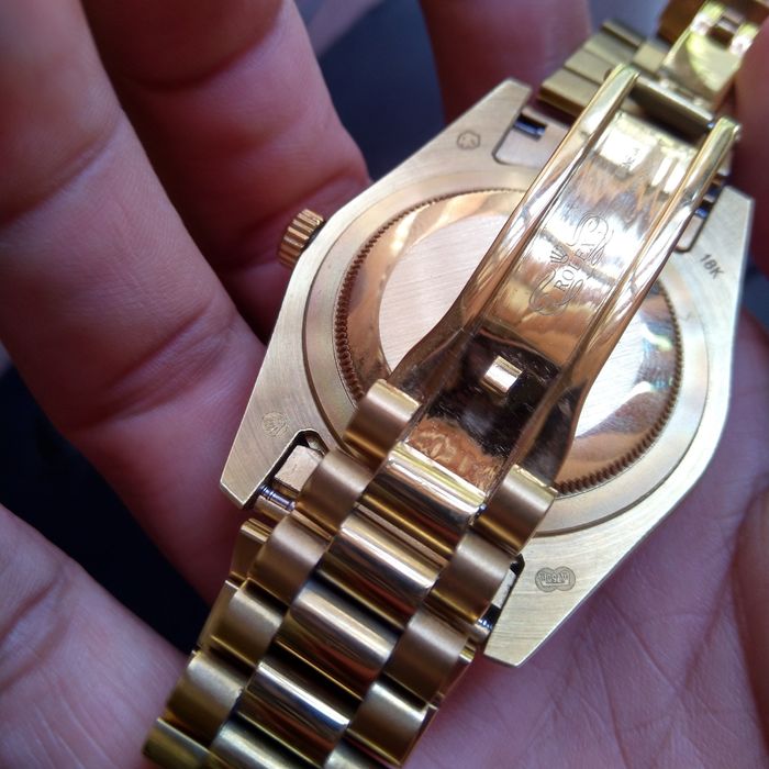 Часы rolex daydate мужские продам