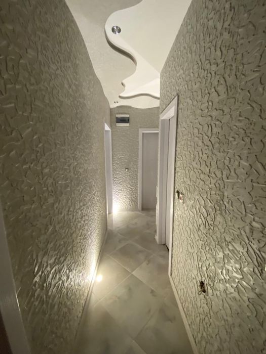 Дава се под наем Тристаен апартамент в Враца, Квартал 103 - 85 кв.м за 99450 € - Снимка #16