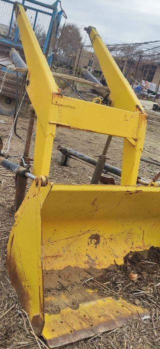 Погрузчик сотилади.