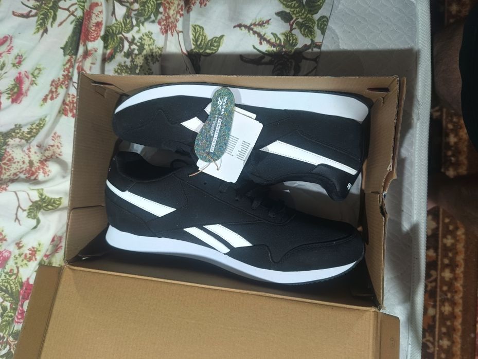 Продам кроссовки Reebok оригинал