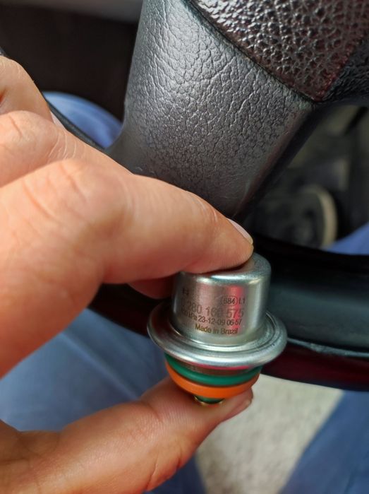 Продам обратный клапан 4 бар