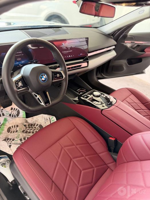 BMW i5 35L edrive 2025.08 йил