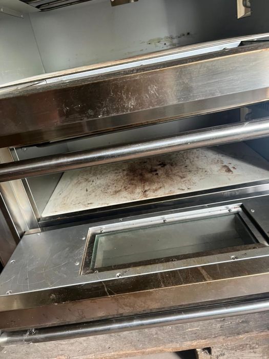 Печка для пицца и булочка, сендэвич