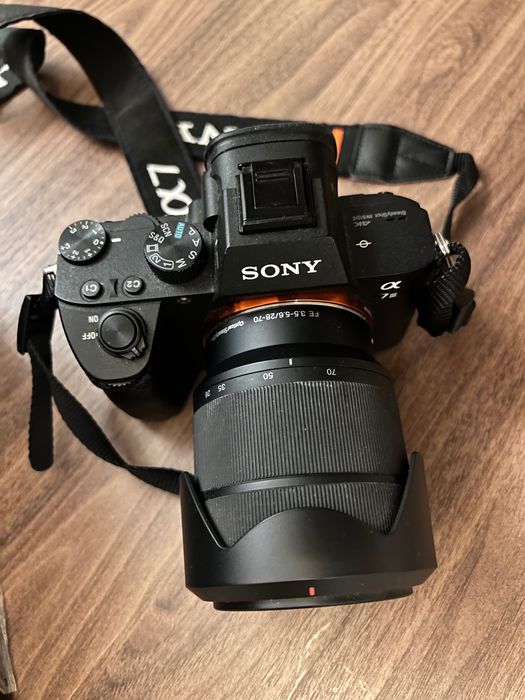 Фотоапарат Sony A7 III + обектив FE 28/70