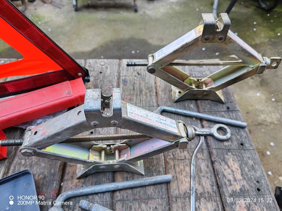 Trusa scule auto completa pentru Matiz