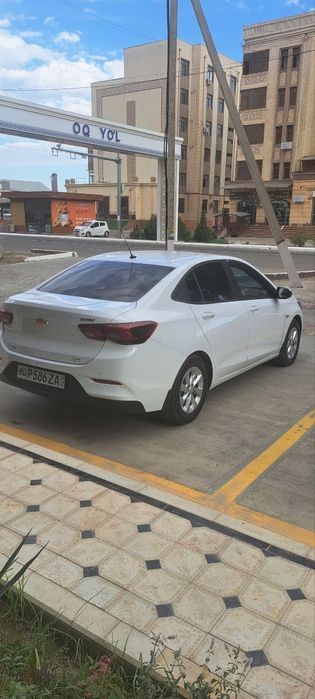 Оникс авто сотилади