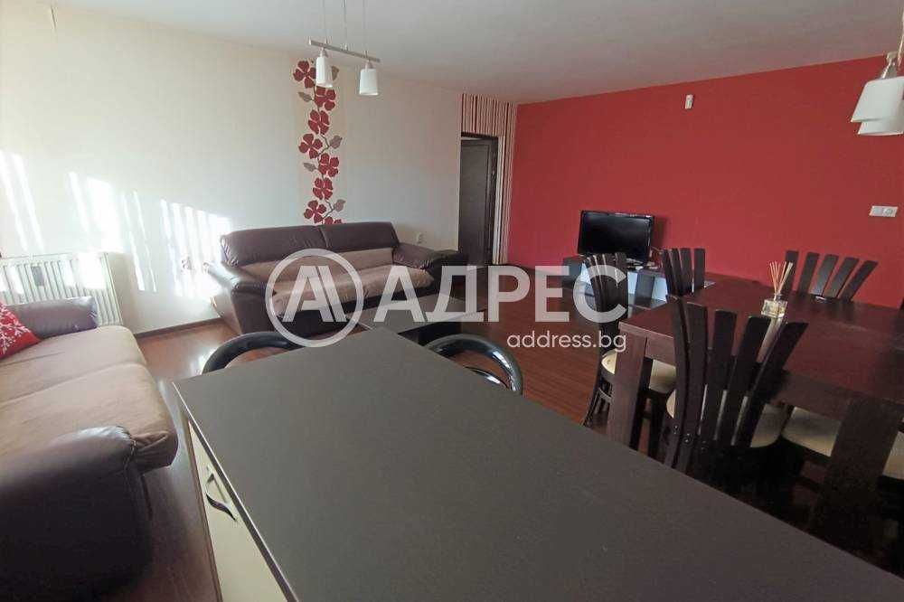 Дава се под наем Двустаен апартамент в Разград, Освобождение - 80 кв.м за 255 € - Снимка #2