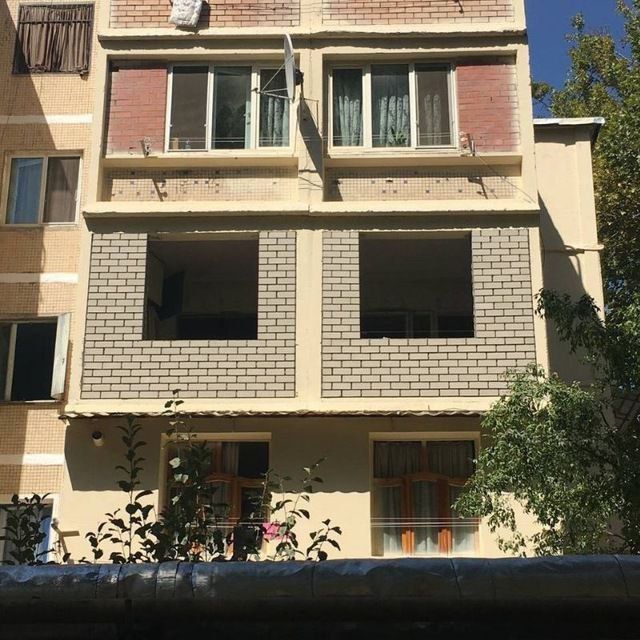 Кладка балкона решетка иказирок.