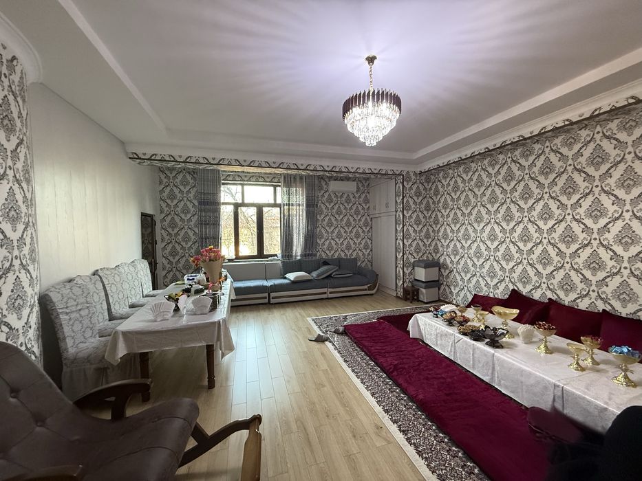 Продам 5 комнатную квартиру