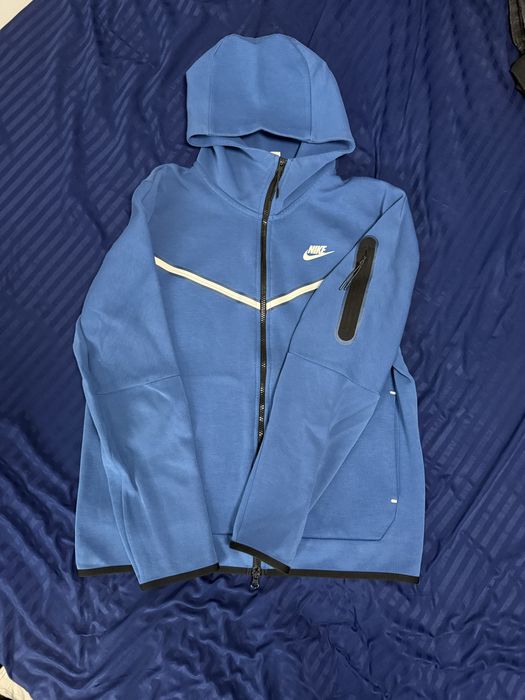 Nime tech fleece albastru inchis