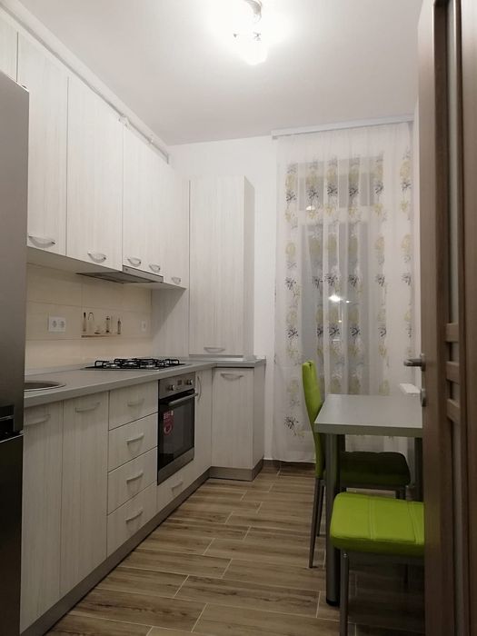 Garsoniera de închiriat