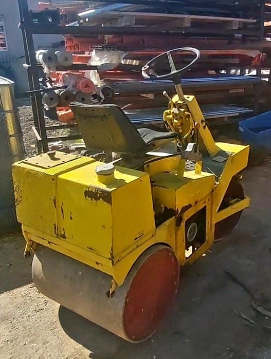 Mini cilindru compactor