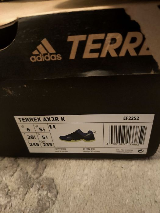Adidasi Terex, mar. 38