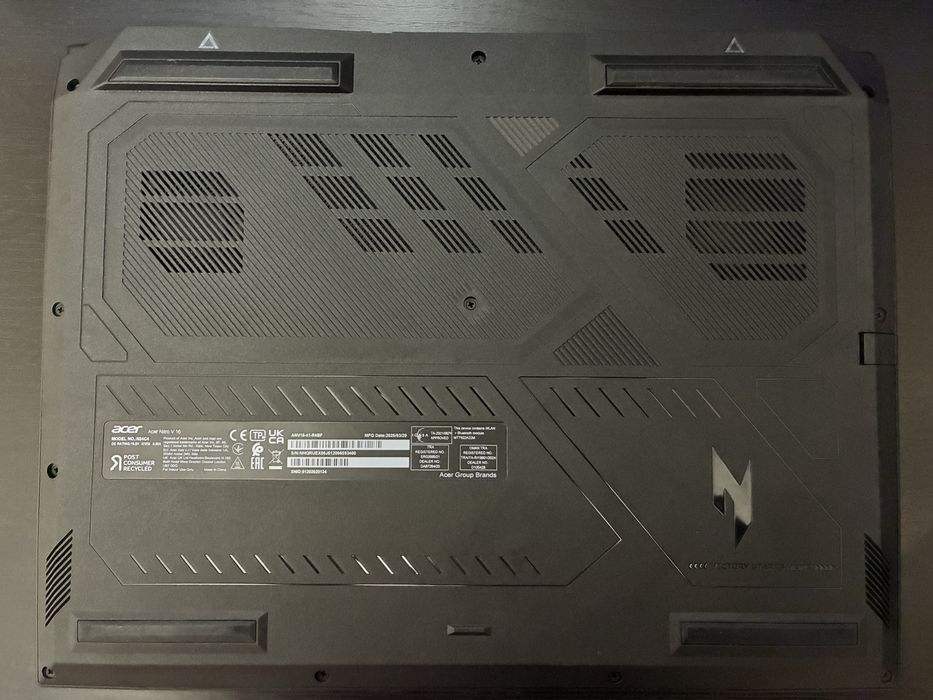 Laptop ACER NITRO V16 AMD-RTX 4060