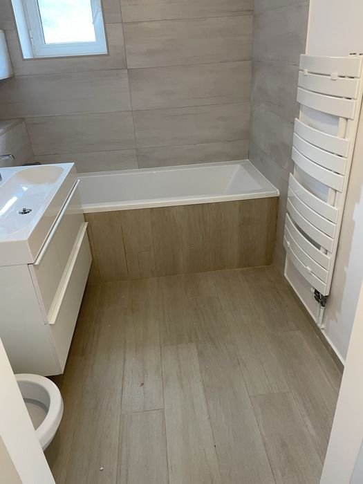 AMENAJARI-RENOVARI INTERIOARE(gresie,faianta,rigips,instalatii etc..)