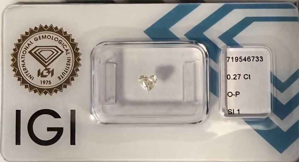 Естествен Светложълт Диамант "Сърце" – 0.27ct (Сертификат IGI)