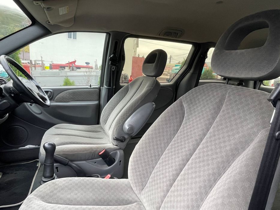 CHRYSLER Voyager 2005 — imagine 5