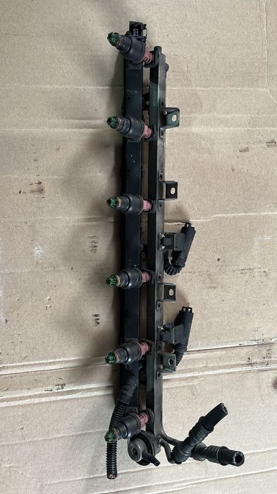 Форсунки  двигателя м52 2.8  бмв е36 е39 е38