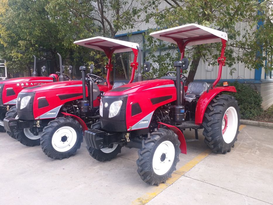 Трактор в Узбекистане . 40 от кучи .  Юкори сифат . Бренд Jinma