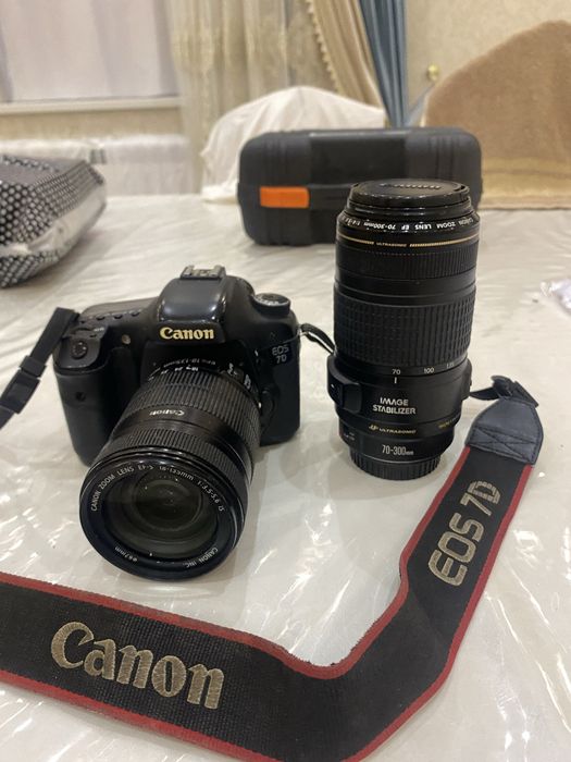 Canon 7 d обиктив 70-300 батарика