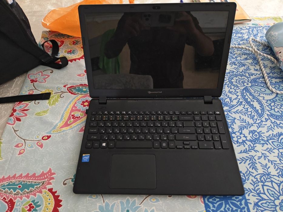 Ноутбук Packard Bell + мышь Logitech — Windows 11 Pro, 4/112 ГБ