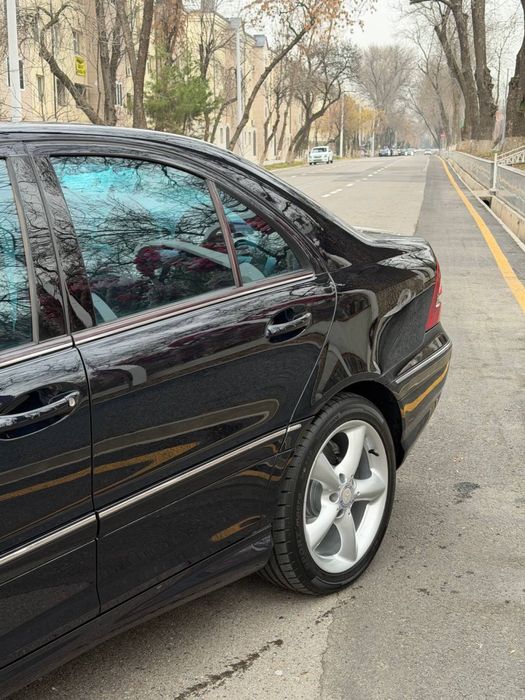 Mercedes Benz W203 C230 ideal holatda