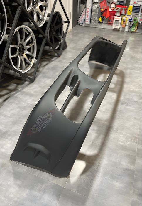 Бампер передний Toyota Caldina