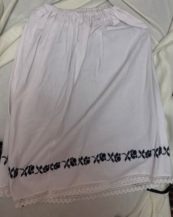 Costum popular complet cu toate piesele