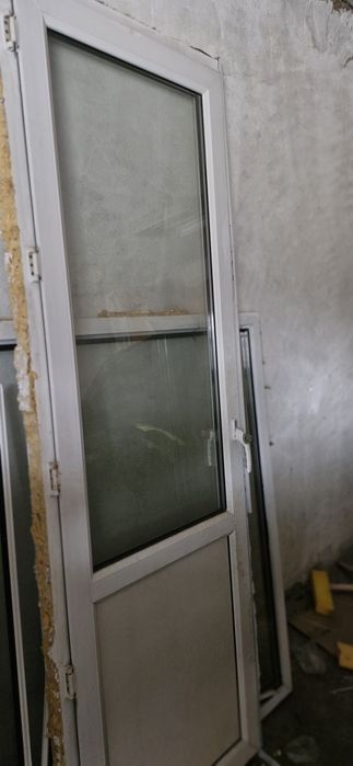 Окно и дверь пластиковые