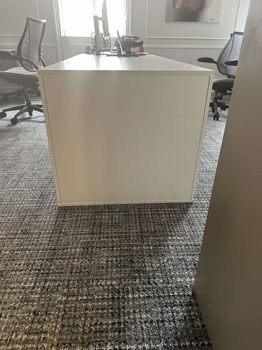 Мебел Бюро за офис и съхранение на документи